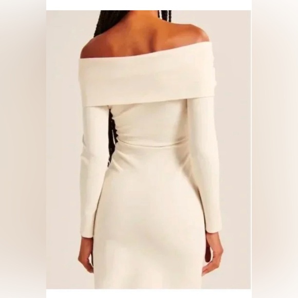 Abercrombie & Fitch Off-The-Shoulder White Mini Dress - Picture 2 of 6